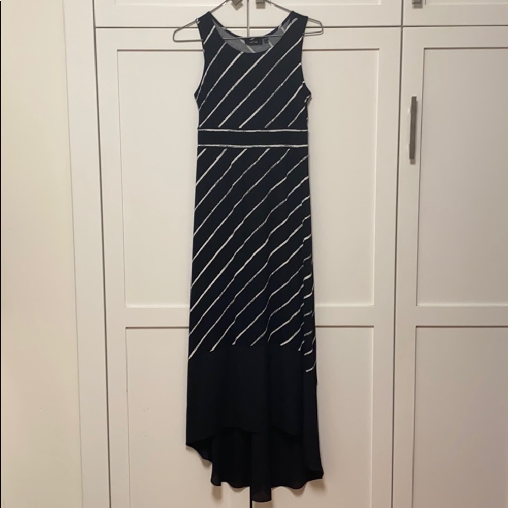 2/$10- Apartment 9- Sleeveless Dress Petite Small